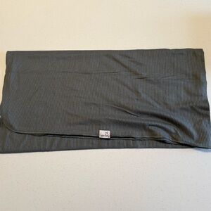 NWOT- Copper Pearl gender neutral baby blanket